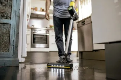 VC 6 CORDLESS OURFAMILY Karcher 2
